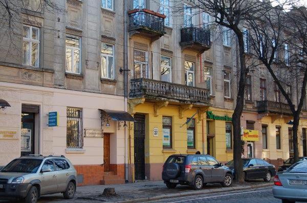 Apartment On Stepana Bandery 37 Постійне Електропостачання Lviv Exterior photo
